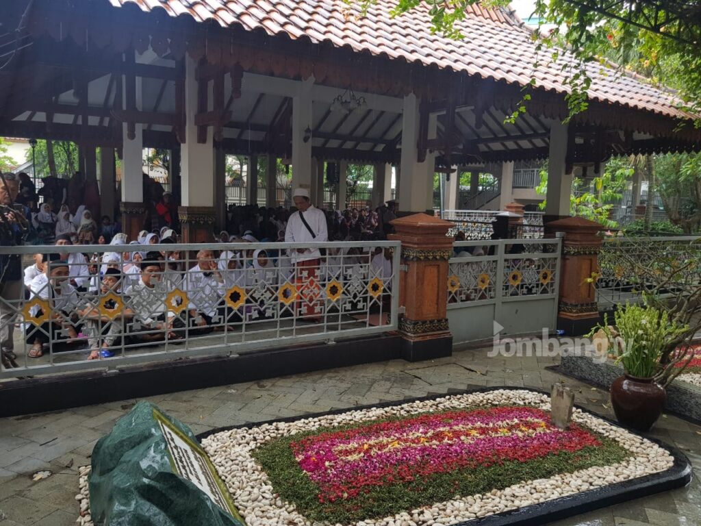 Komplek Makam Gus Dur Ditutup