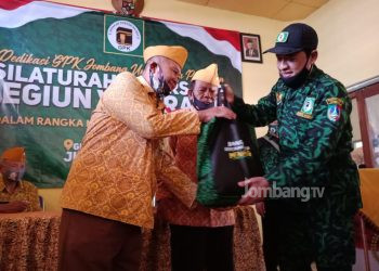 Hari Pahlawan, GPK Jombang Berikan Tali Asih untuk Veteran