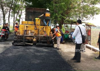 Tingkatkan Kualitas Jalan, PUPR Jombang Lakukan Pemeliharaan Berkala