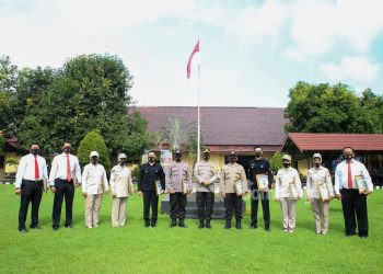 Kapolres Jombang Berikan Reward Anggota Berprestasi