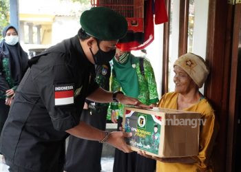 GPK Jombang Berikan Bantuan Paket Sembako Ditengah Pandemi Covid-19