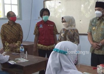 Bupati Jombang Pantau Pembelajaran Tatap Muka