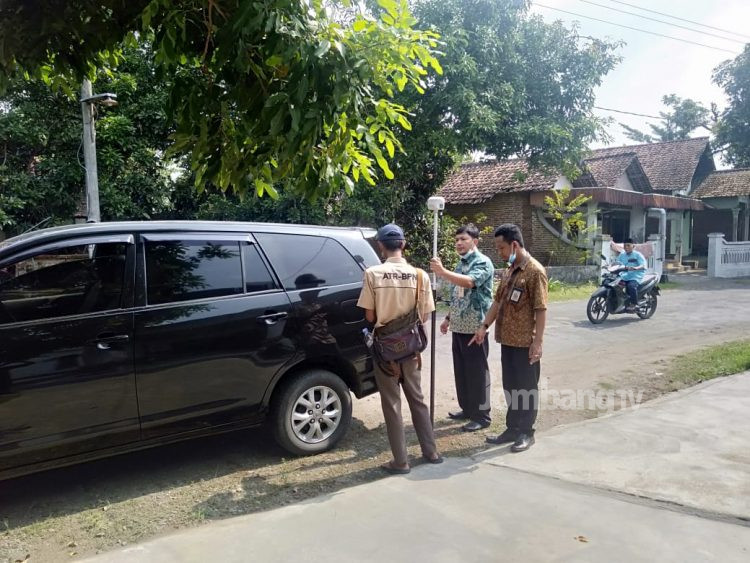 PUPR Jombang Lakukan Pensertifikatan Ruas Jalan Desa Pucangsimo Melalui Program PTSL