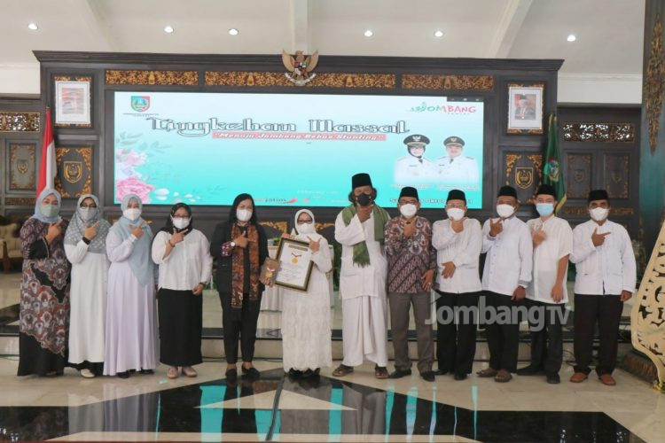 Tingkeban Masal Yang Digelar Pemkab Jombang Pecahkan Rekor MURI