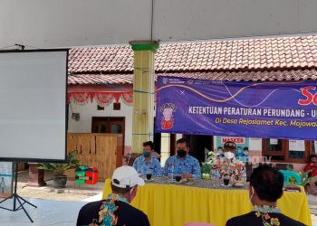 Bea Cukai Kediri dan Pemkab Jombang Sosialisasi UU Cukai di Desa Rejoslamet