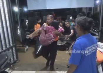Banjir di Jombang Meluas, Ketinggian Air Capai 2 Meter