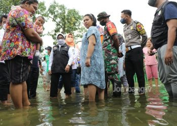 Terjang Banjir, Bupati Jombang Cek Penanganan Warga Terdampak