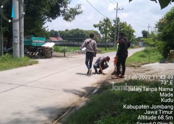 Dinas Perkim Jombang Lakukan Pengembangan Jaringan Distribusi dan Sambungan Rumah Desa Made