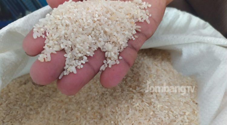 Lagi, KPM Terima Beras BPNT Kualitas Buruk