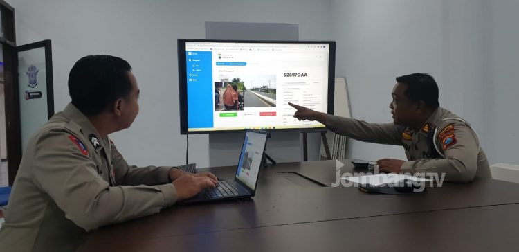 Tindak Pelanggar Lalin, Polisi di Jombang Hanya Berlakukan Tilang Berbasis Elektronik
