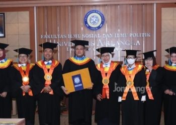 Teliti Big Data Isu Tiga Periode Jokowi, Dosen UPN Jatim Raih Gelar Doktor