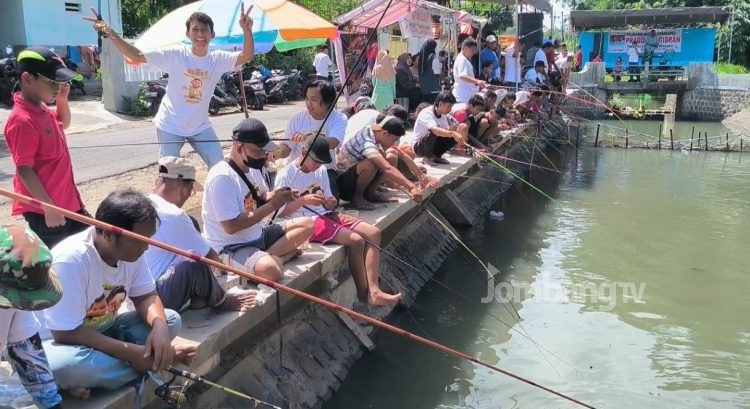 Gelar Deklarasi, Komunitas Mancing Mania Jombang, Serukan Pilpres Satu Putaran Untuk Prabowo – Gibran