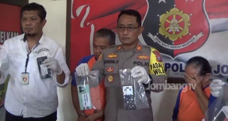 Copet 5 HP Warga Jombang, Nenek 7 Cucu Warga Kediri Ditangkap Polisi