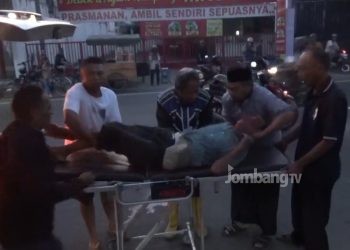 Pedagang Sayur Terkapar Tabrak Kucing di Jalan Hasyim Asy’ari