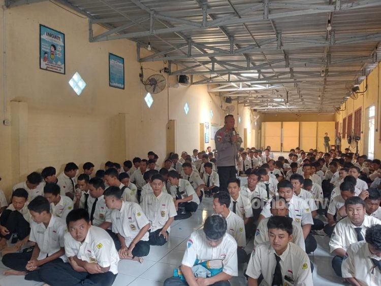 Kurangi Kenakalan Pelajar Polisi Jombang Gunakan Metode Hipnoterapi