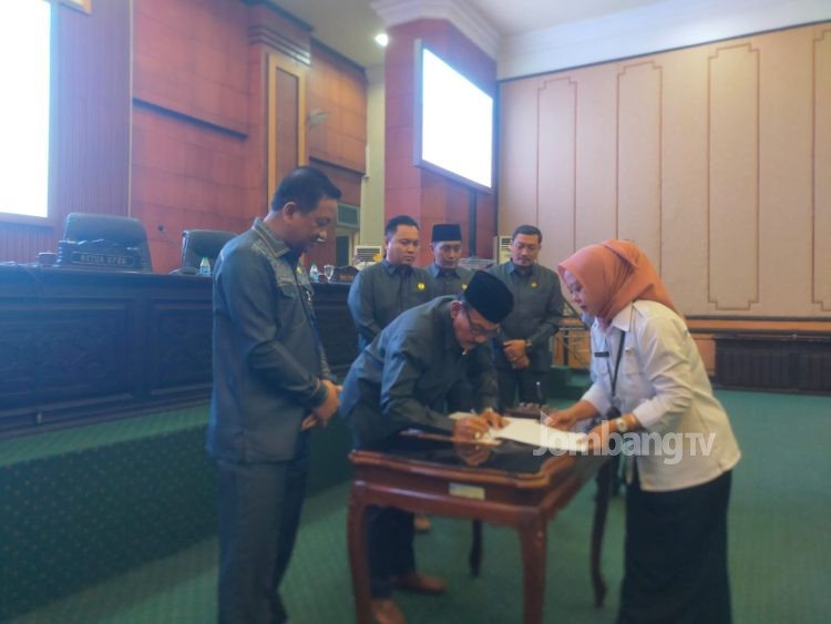 DPRD Jombang Sahkan Empat Perda Baru