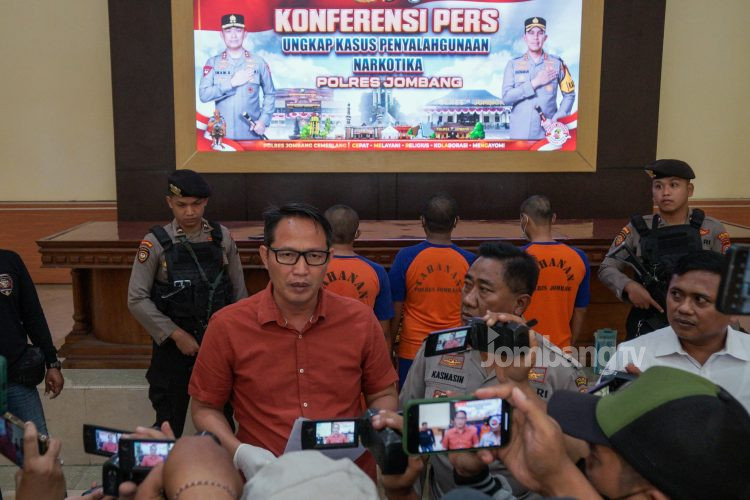 Berawal Kasus Kecelakaan, Polres Jombang Tangkap Komplotan Pengedar Narkoba