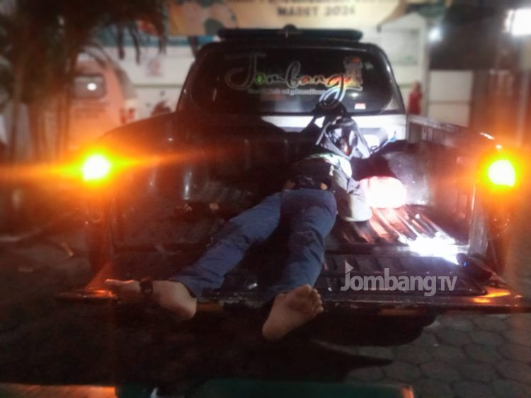 Pria Asal Tuban Tewas Tersangkut Kabel Putus di Jombang