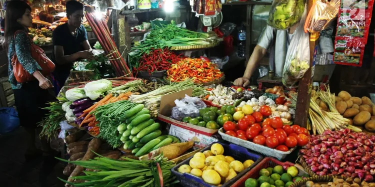 Jelang Natal dan Tahun Baru, Harga Sayur di Pasar Tradisional Merangkak Naik