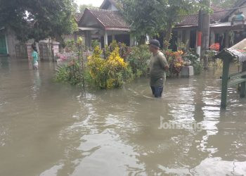 Masuk Hari Kelima, Banjir di Jombang Tak Kunjung Surut