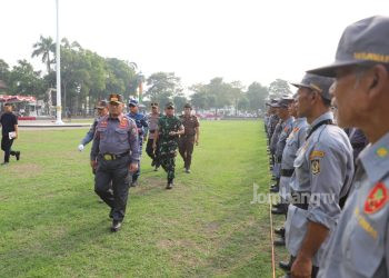 Pemkab Jombang Gelar Pasukan Linmas Jelang Pelaksanaan Pilkada Serentak 2024