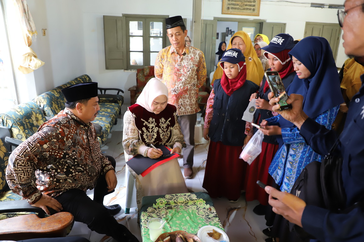 Liputan Kecil dari Tangan-Tangan Kecil: Warna Baru Milad Muhammadiyah ke-113 di Jombang
