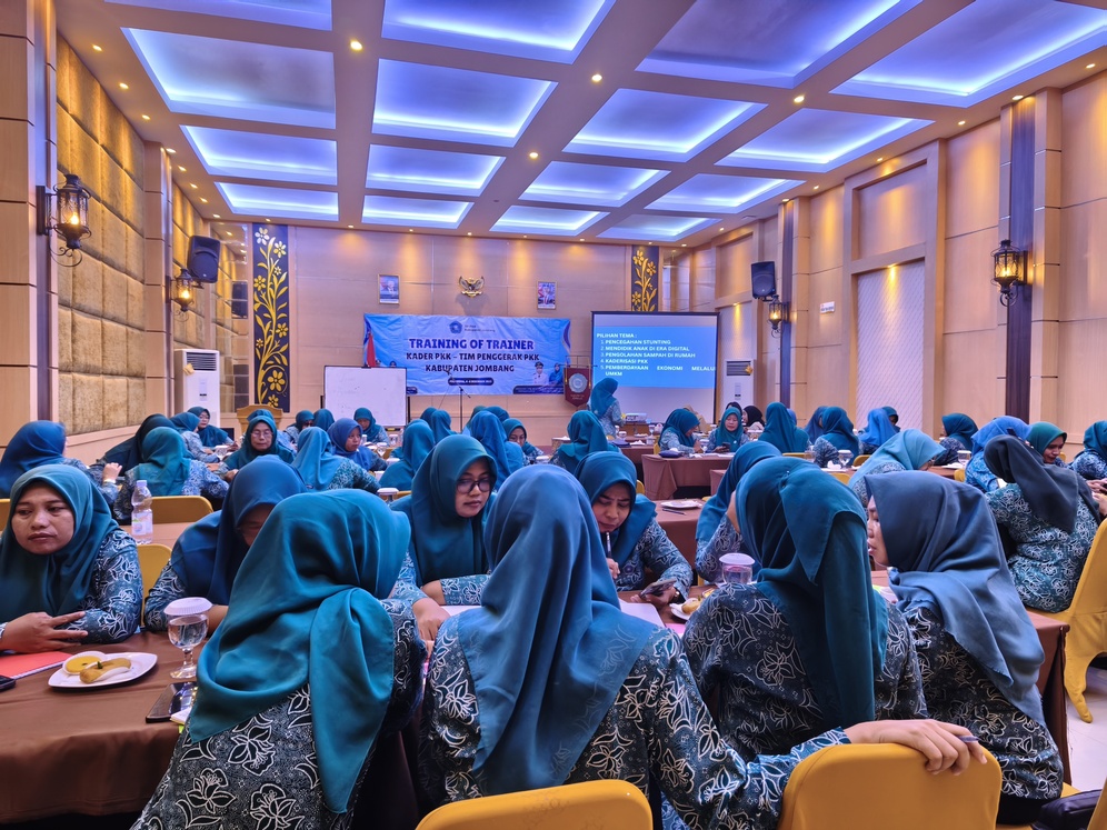 PKK Jombang Latih Kader dengan Kompetensi Lengkap: Gizi Keluarga, Digital Parenting hingga Program Desa