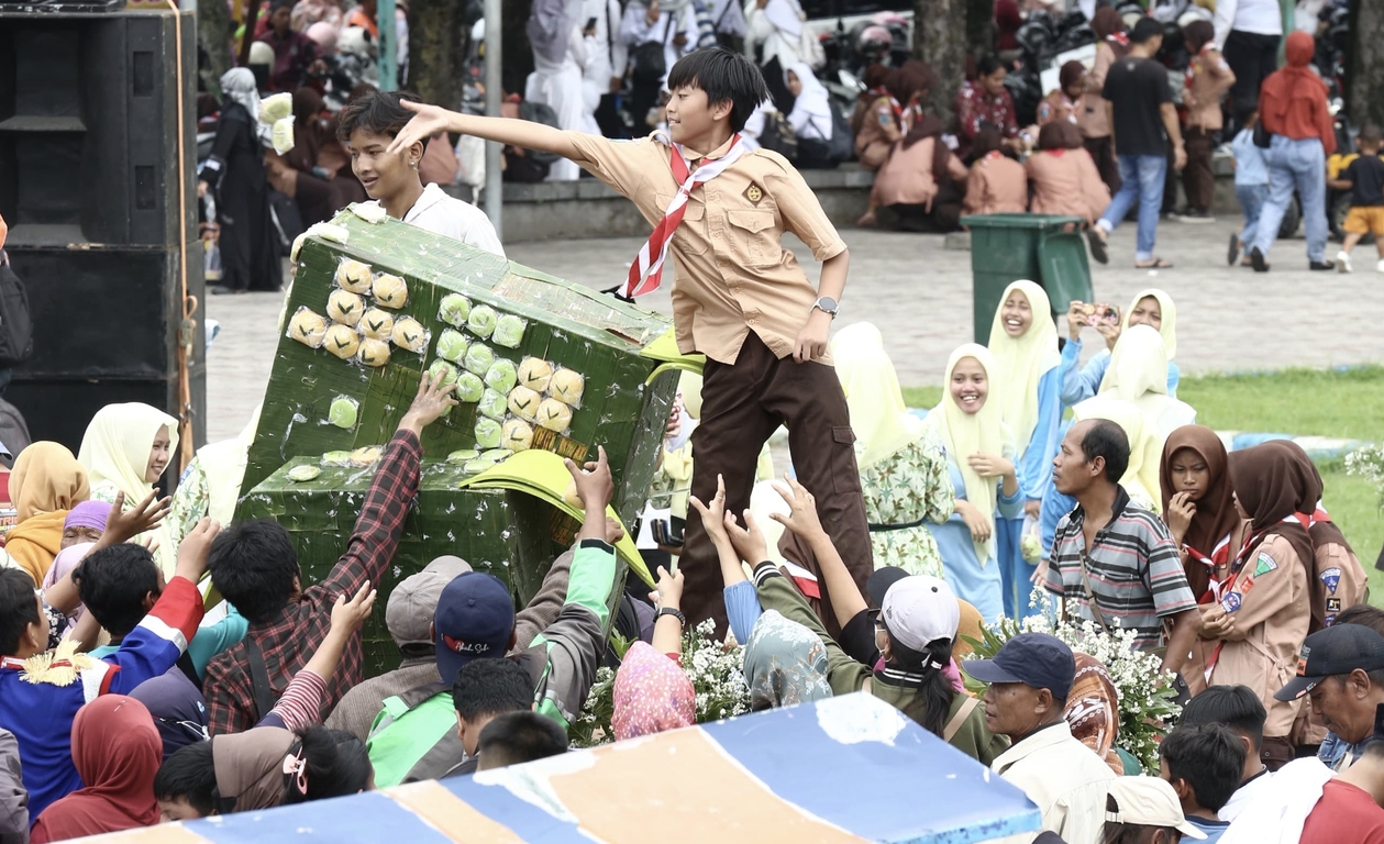 Megengan di Alun-Alun Jombang: 15.750 Apem, Doa, dan Pesan Persatuan Menyambut Ramadhan