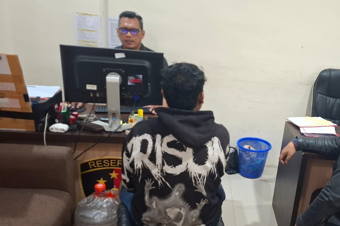 Satresnarkoba Polres Jombang Bekuk Pengedar di Jogoroto